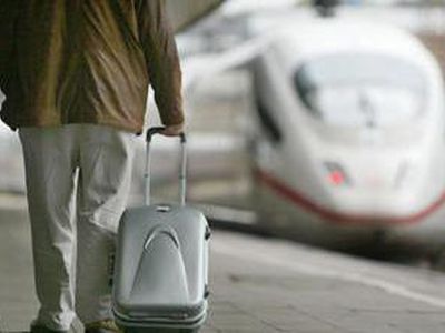 Европейцы бегут от кризиса в Германию                                  - В Мире