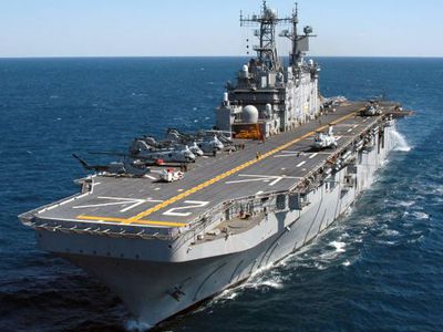 «Зачем платить миллиард долларов за «консервную банку»?» - В Мире