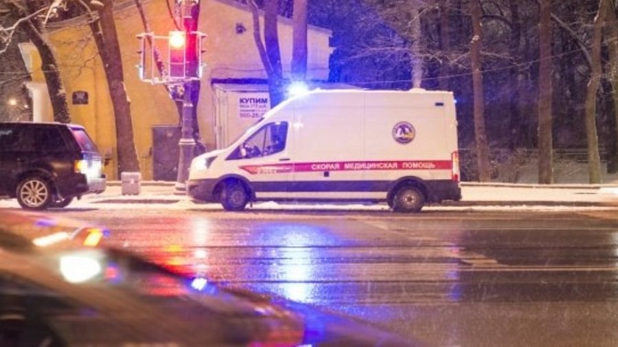 Автомобиль въехал в толпу во время салюта в Новосибирске - В Мире