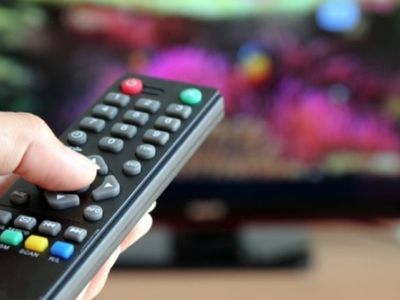 Комиссия по радио и телевидению Литвы решила остановить показ передач ПБК, которые готовят в России - Литва и страны Балтии