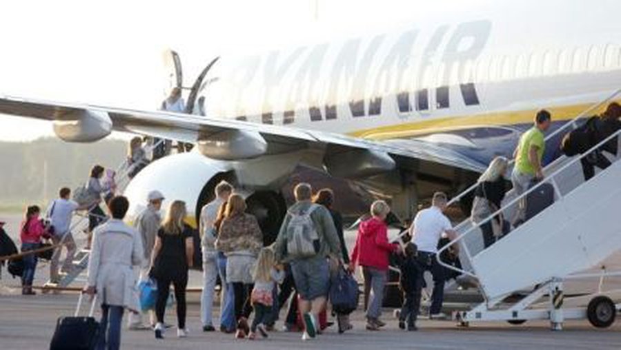 Жители Латвии все чаще летят в отпуск через Каунас - Литва и страны Балтии