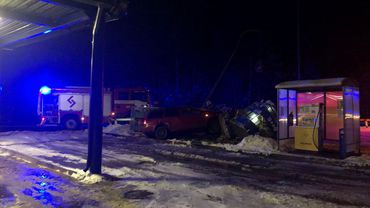 Пьяный водитель протаранил газовые баллоны у заправки в Висагинасе