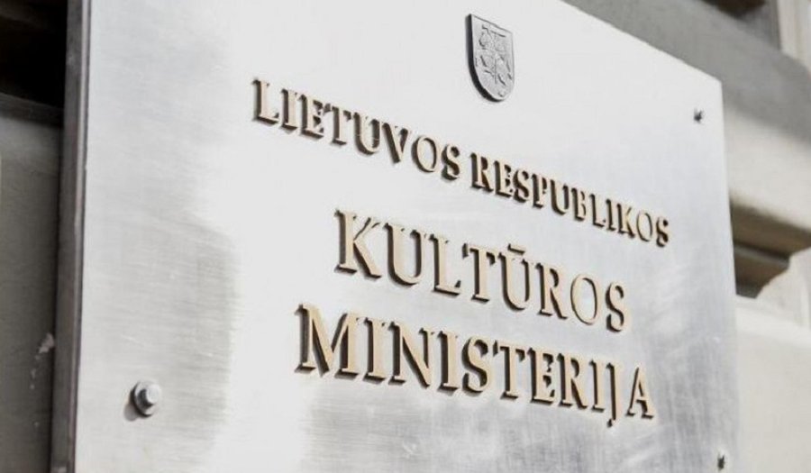 Демонтированные в разных городах Литвы советские памятники передадут в Грутский парк - Литва и страны Балтии