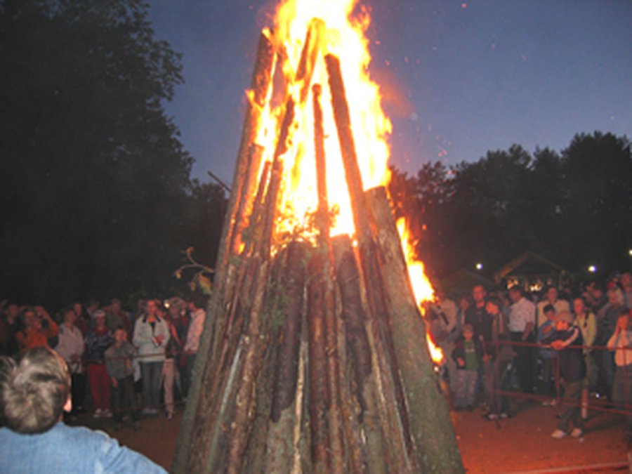 Кризис влияет и на наши праздники  - Литва и страны Балтии