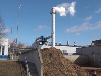 Что делает самоуправление для того,  чтобы снизить влияние роста цен энергоносителей на тарифы? (видео) - В Висагинасе