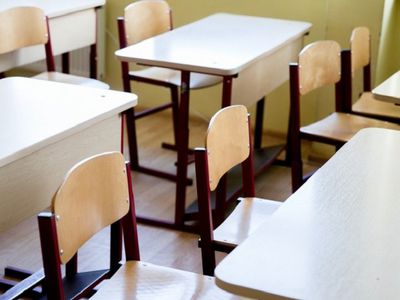 Представитель министерства: «Дети вернутся в школы только весной» - Литва и страны Балтии