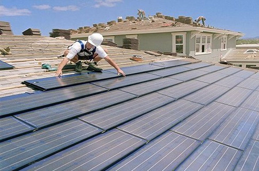 Ученые создали крышу, которая сама генерирует электричество - Наука и здоровье