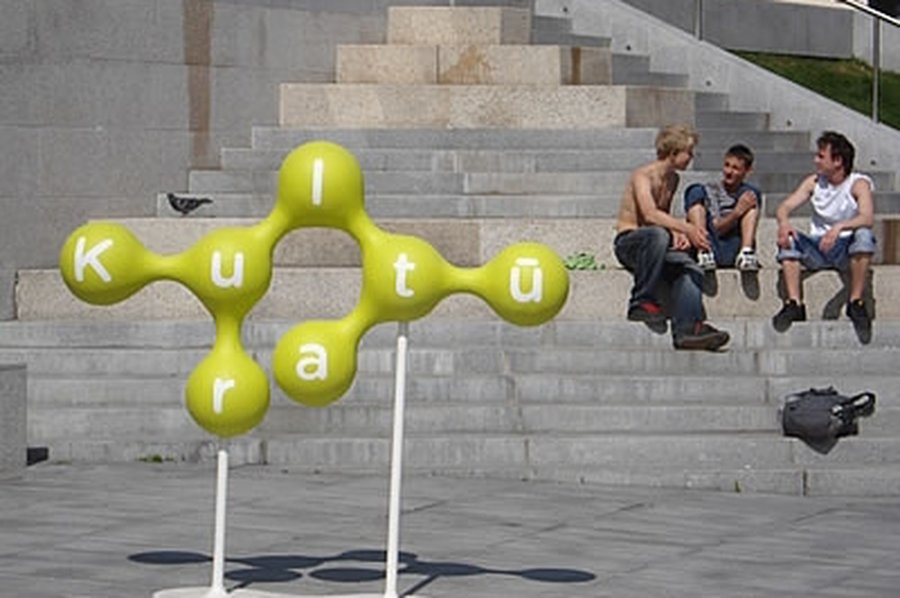 «Культурный империализм» и президент Польши литовец Камараускас  - Литва и страны Балтии