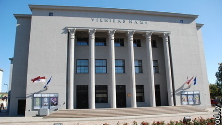 Даугавпилсский театр в Международный женский день - Культурные и спортивные мероприятия