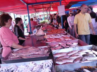 Premjerą šokiravo šešėlinės veiklos turguose mastai - Lietuva ir Baltijos šalys