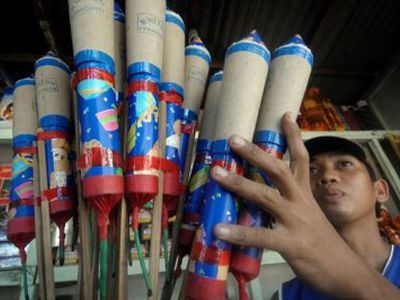 Medikai įspėja: fejerverkų padaryti sužalojimai lieka visam gyvenimui - Lietuva ir Baltijos šalys