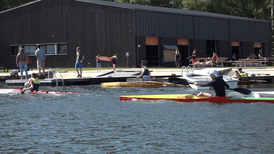 Летние детские лагеря. Почему юные гребцы не поедут в Тракай? (видео) - В Висагинасе