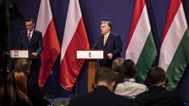 Lenkija ir Vengrija pareiškė viena kitai paramą ginče dėl ES biudžeto