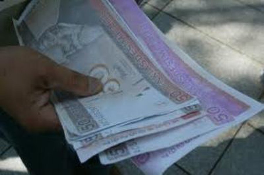 Minimalią algą Vyriausybė siūlys didinti 50 litų - Lietuva ir Baltijos šalys