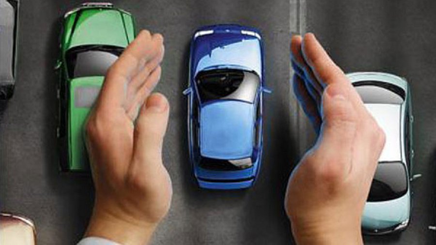 Центробанк Литвы: непропорционально высокая плата за страховку водителей нарушает закон - Литва и страны Балтии