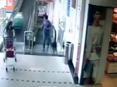 Коллеги по работе случайно убили китаянку в супермаркете тележкой с напитками (ВИДЕО) - Происшествия и криминал