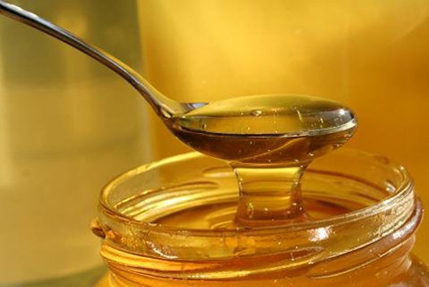 Мед способен уничтожать бактерии, устойчивые к антибиотикам, утверждают специалисты
                