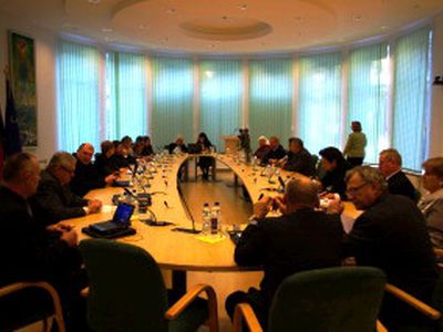 На заседании Висагинского совета                                                                                                                       - В Висагинасе