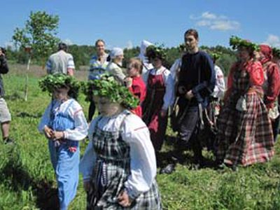На Троицыной  поляне - В Висагинасе