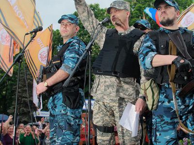 Луганские депутаты выбрали главу республики и утвердили Конституцию - В Мире