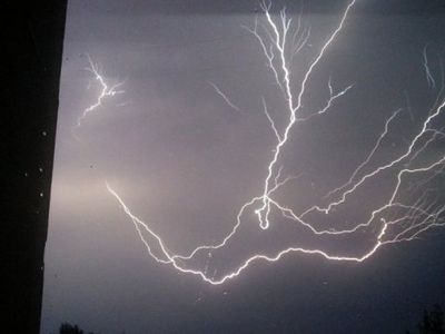 Прогноз: ожидает жара и шквал - Литва и страны Балтии