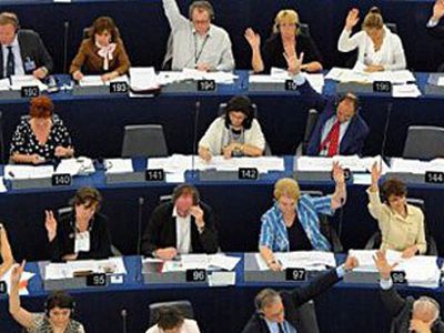 Еврочиновники в суде отстаивают право на хорошую жизнь - В Мире