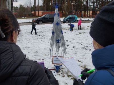 Конкурс – смотр «Украшение рождественских елок» на площади Сантарвес (фотообзор) - В Висагинасе