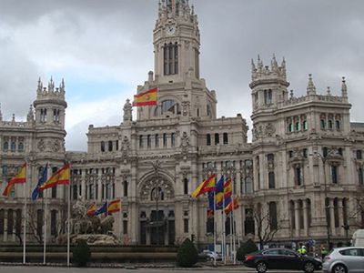 Председатель правления Центробанка пригласил испанский коммерческий банк в Литву - Литва и страны Балтии