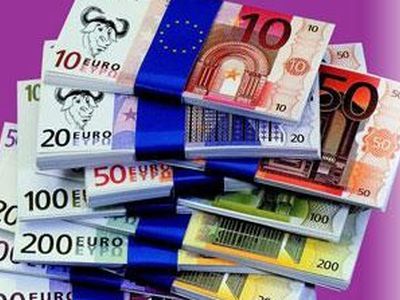 Латвия введет евро не ранее 2014 года  - Литва и страны Балтии