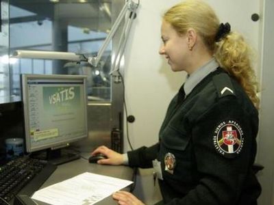 При въезде в Шенген срок документов граждан третьих стран должен быть не больше 10 лет - В Мире