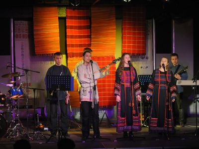 Ансамбль модерн-фольк музыки «Праздник» приглашает всех на концерт - Культурные и спортивные мероприятия