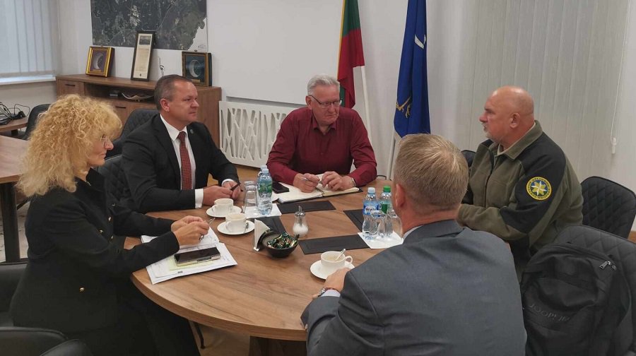 Сообщать о нарушениях природоохраны теперь можно по телефону 112 - В Висагинасе