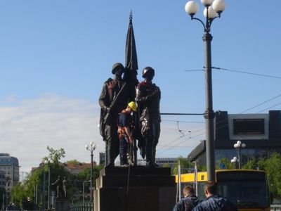 В Литве на 9 мая вновь осквернен памятник Советским воинам - Литва и страны Балтии