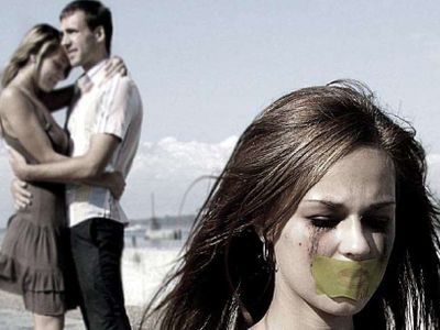 При вспышках ревности женщины начинают хуже видеть - Наука и здоровье