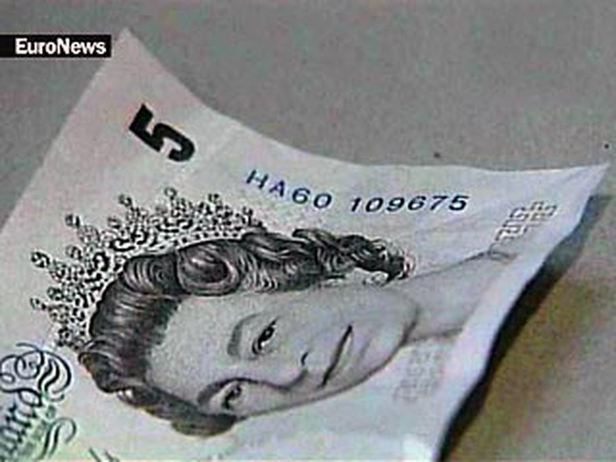 Великобритания оказалась на грани дефолта и официально вошла в рецессию - В Мире