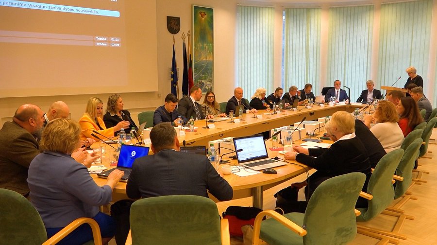 Зарплата членов Висагинского совета будет урезаться пропорционально каждому пропущенному заседанию (видео) - В Висагинасе