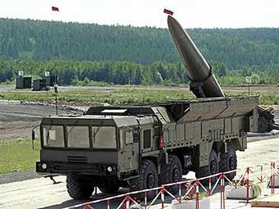 РФ готова разместить в Белоруссии комплексы «Искандер» и бомбардировщики - В Мире