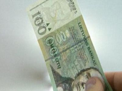 Мэр Акмянского района: человек ездит на BMW, но просит социальную помощь                                 - Литва и страны Балтии