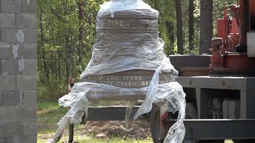 На колокольню строящегося старообрядческого храма Висагинаса был поднят колокол (видео)