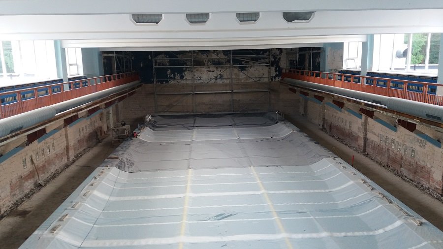 Ремонт бассейна будет завершен к концу сентября - В Висагинасе