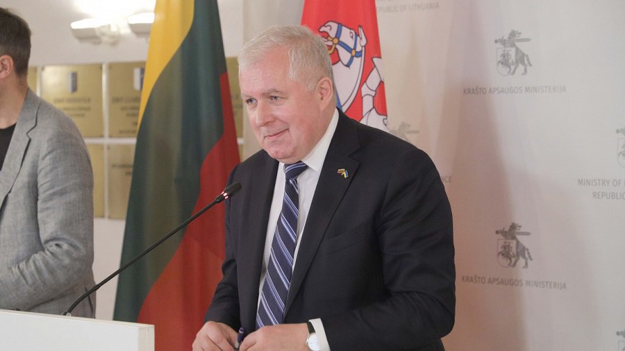 Министры обороны стран Восточной и Центральной Европы договорились вместе добиваться укрепления восточного фланга НАТО - В Мире