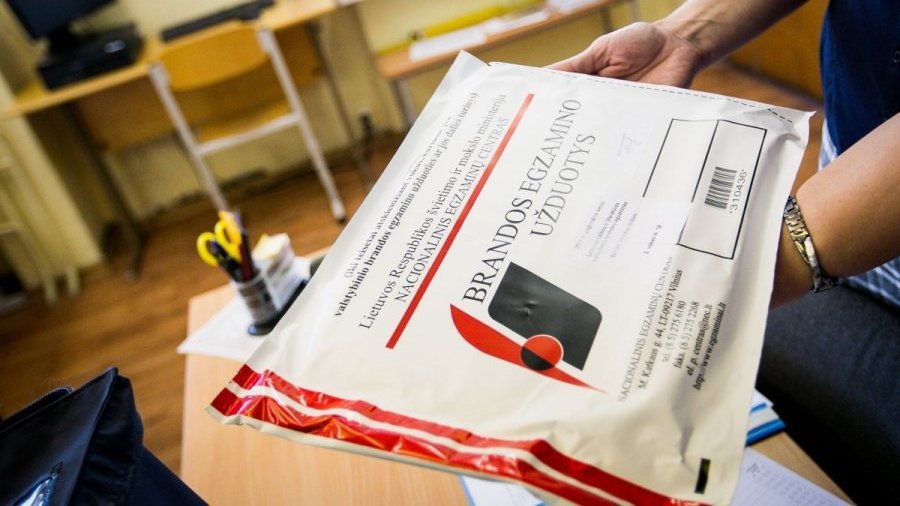 Экзамен по математике не сдал каждый пятнадцатый абитуриент - Мир молодежи