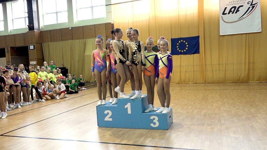 В Висагинасе прошло первенство по аэробической гимнастике среди учащихся Литвы (Видео) - Культурные и спортивные мероприятия