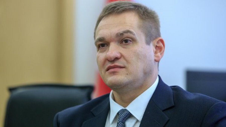 Э.Мисюнас: реформа государственной службы будет осуществляться по принципу восточной борьбы - Литва и страны Балтии