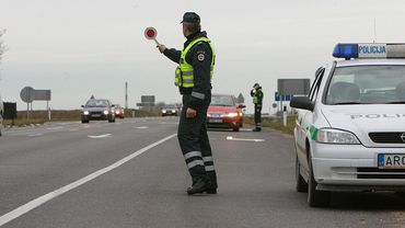 В минувшие выходные на дорогах Литвы получили травмы 53 человека, погиб водитель