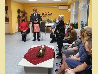 Мэр и вице-мэр посетили Детский дневной центр и Дом самостоятельного проживания - В Висагинасе