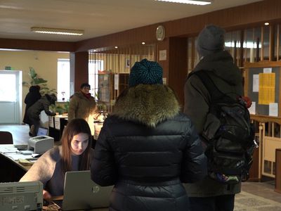 Председатели избирательных участков: «Явка избирателей в Висагинасе может достичь 50 процентов» - Выборы 2019