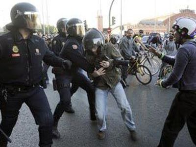 В Испании началась первая за восемь лет всеобщая забастовка - В Мире