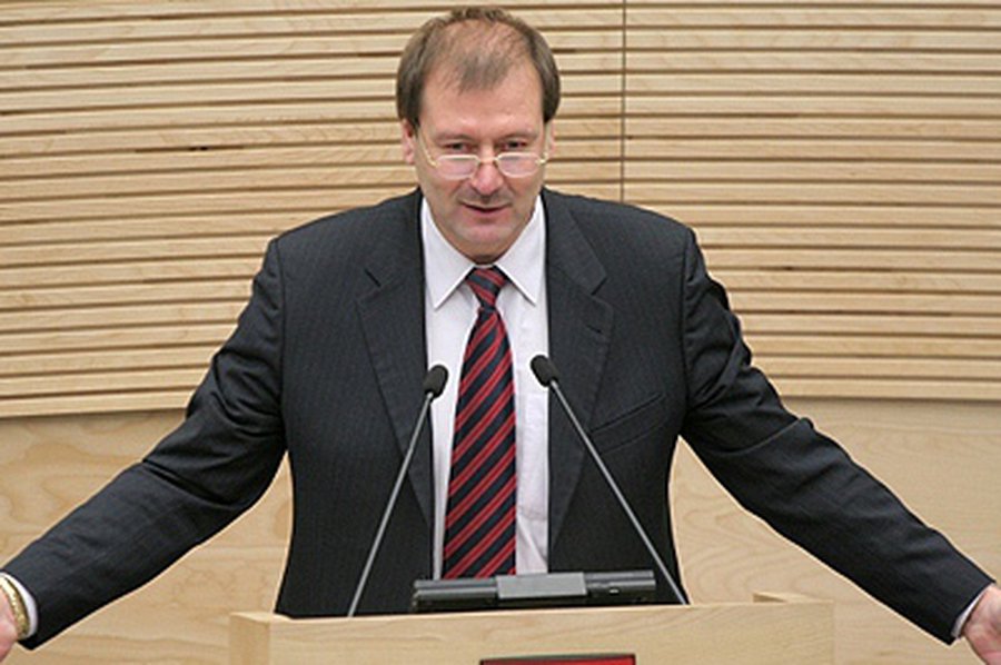 Литовский политик: Поколение евросирот принесет Литве миллиард евро

                                 - Литва и страны Балтии