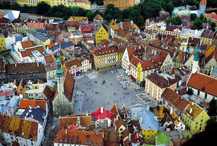 В Эстонии отмечают самый странный День независимости в мире
 - Литва и страны Балтии